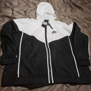 Plus size nike windbreaker